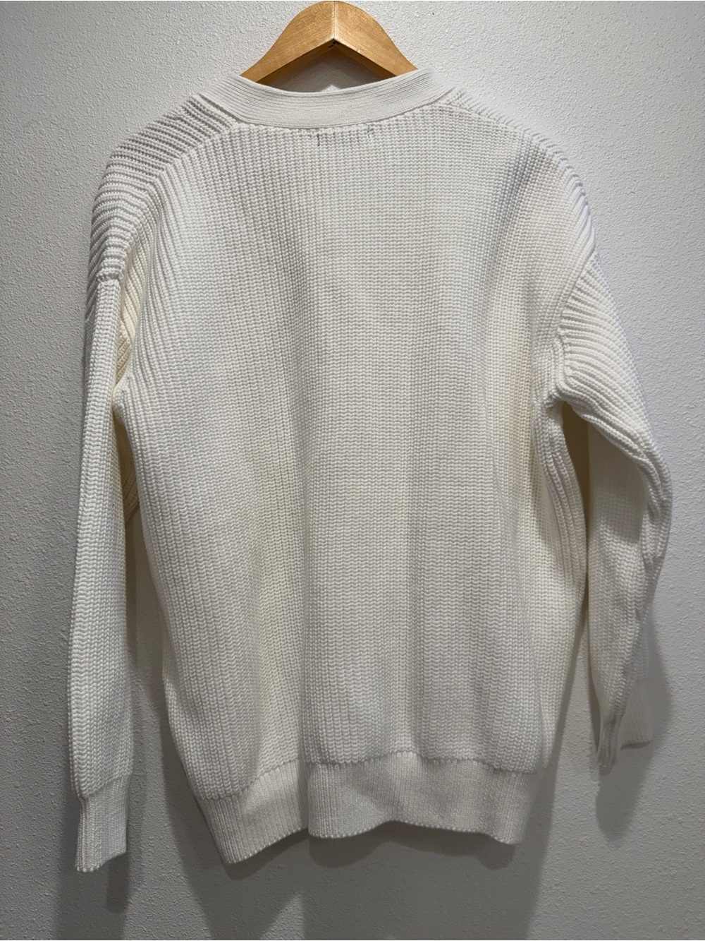 Quince Women's Ivory Button-Front V-Neck Knit Boyfriend Cardigan New With Tags S - Picture 2 of 4